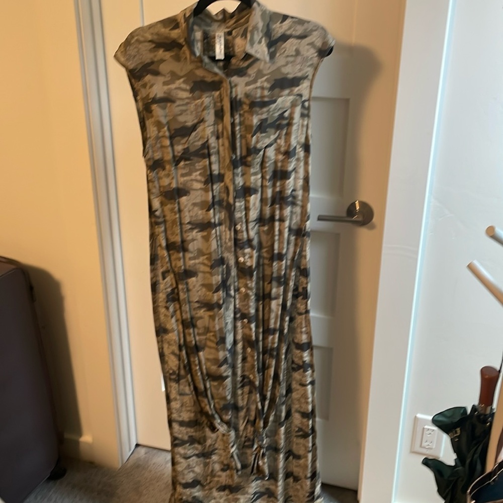 Rayon long button down tunic sleeveless top/dress/vest camo